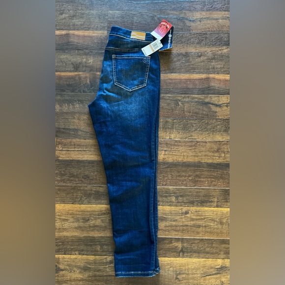 Max Studio Stretch Body Sculpting Pull On Jeans 12 $74 - Picture 12 of 12